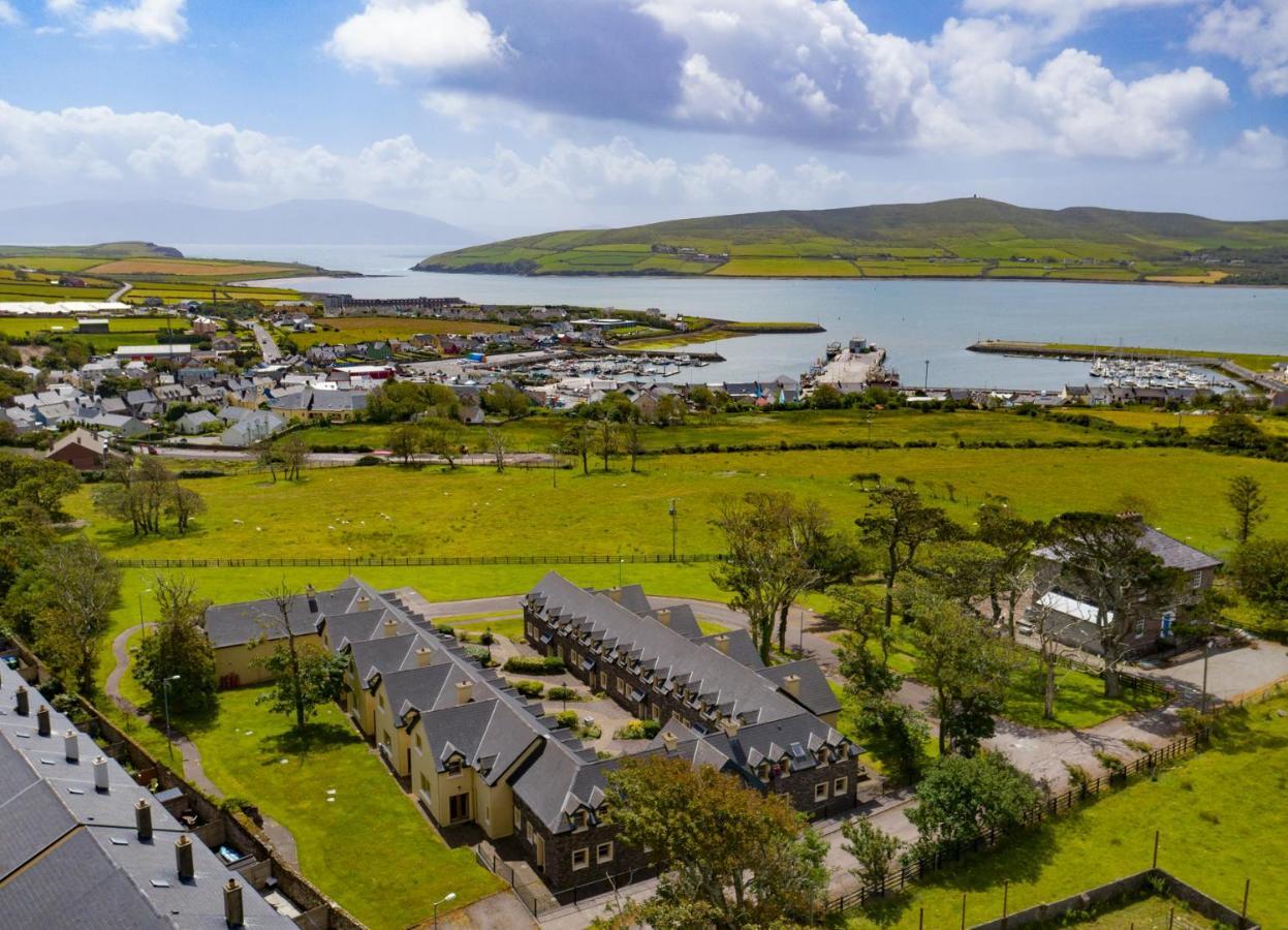 Dingle Courtyard Cottages 4 Bed By Trident Holiday Homes ภายนอก รูปภาพ